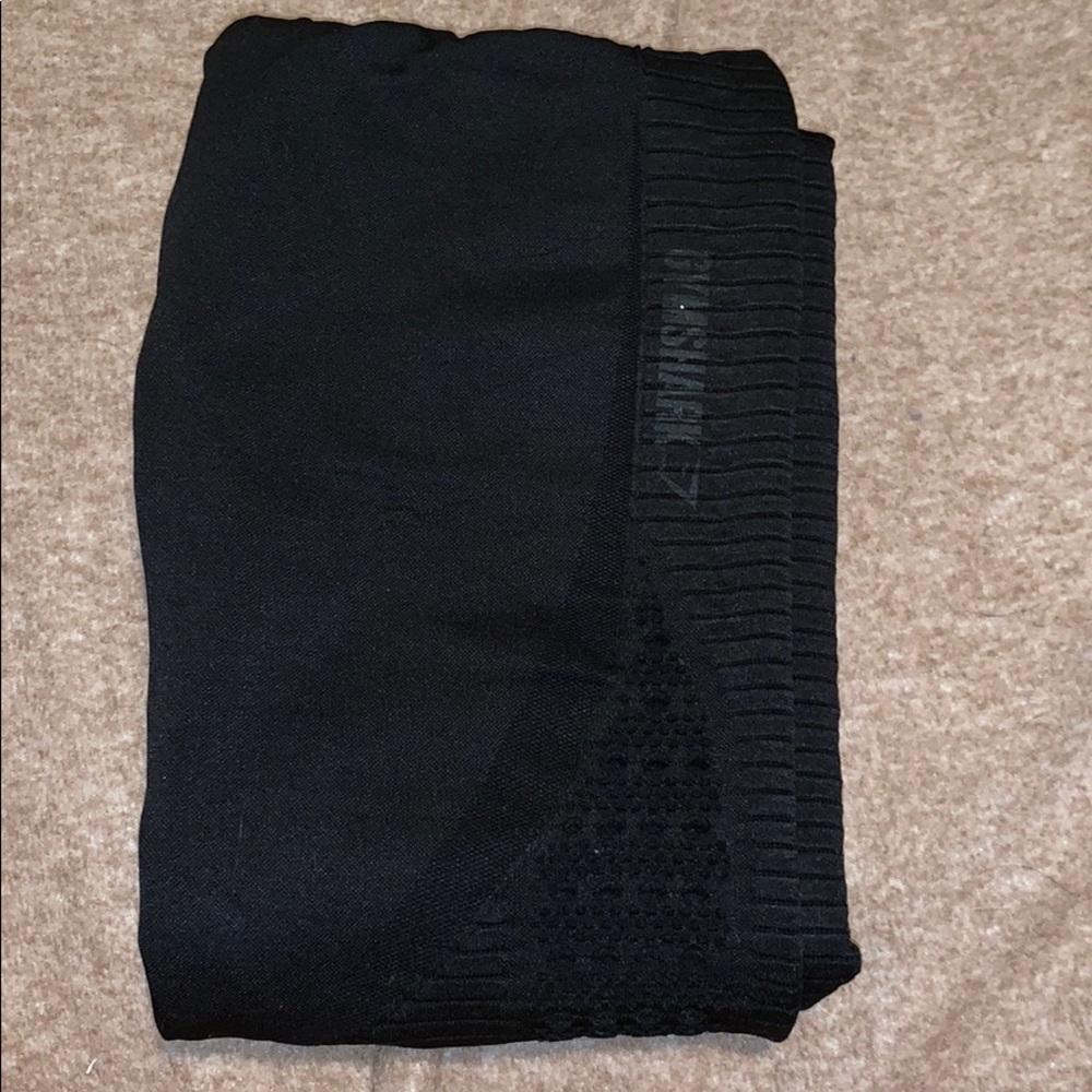Black gymshark leggings